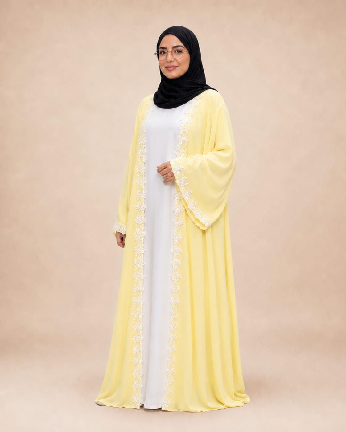 طقم إشراق — أبيض وليموني